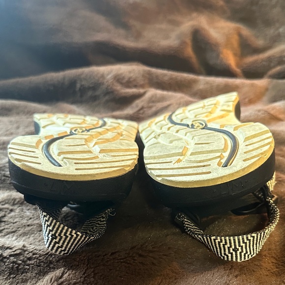 Chaco Z/2 Black and White Patterned Sandals - Picture 6 of 10